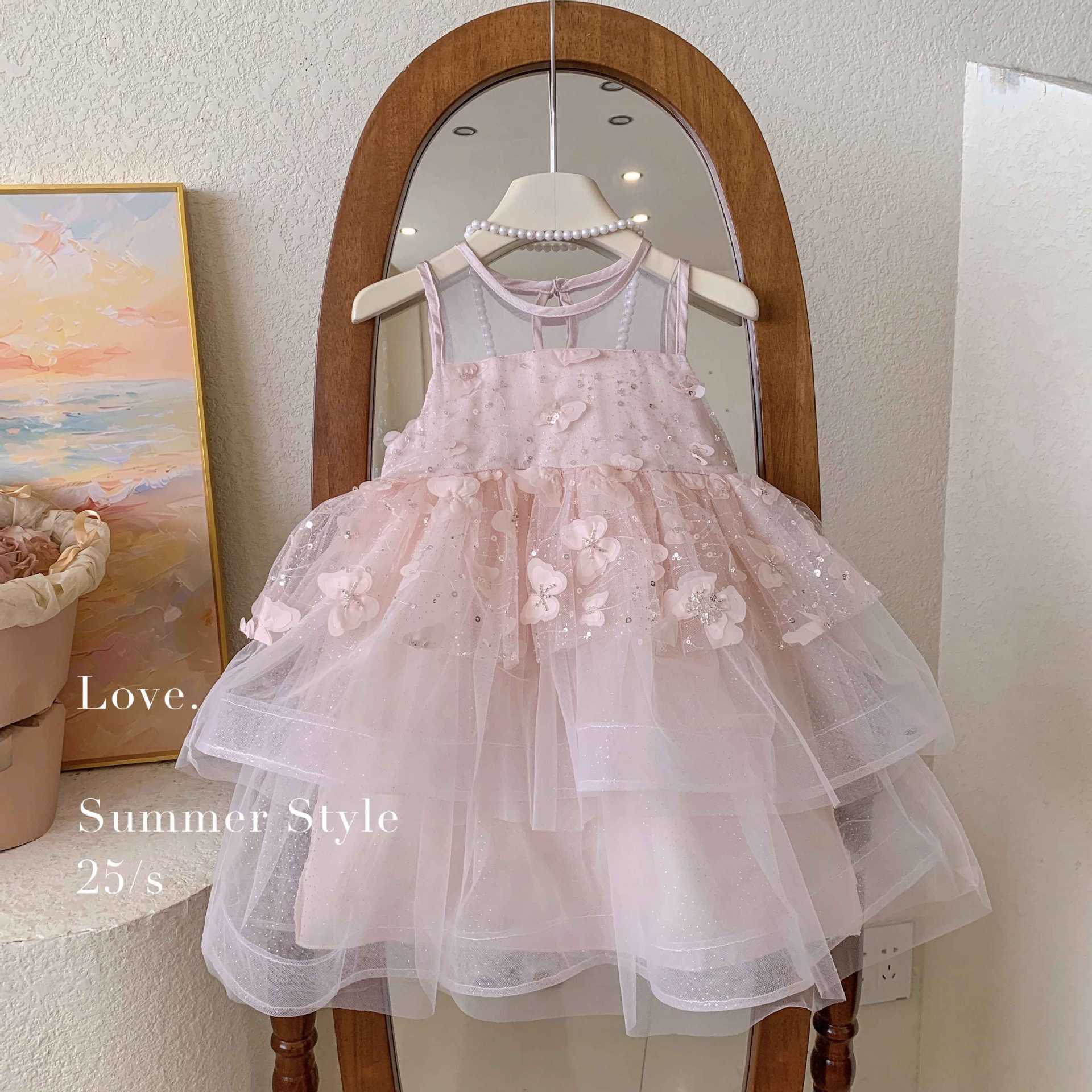 Girls princess dress three-dimensional butterfly mesh vest medium and small children's dress dress super fairy
