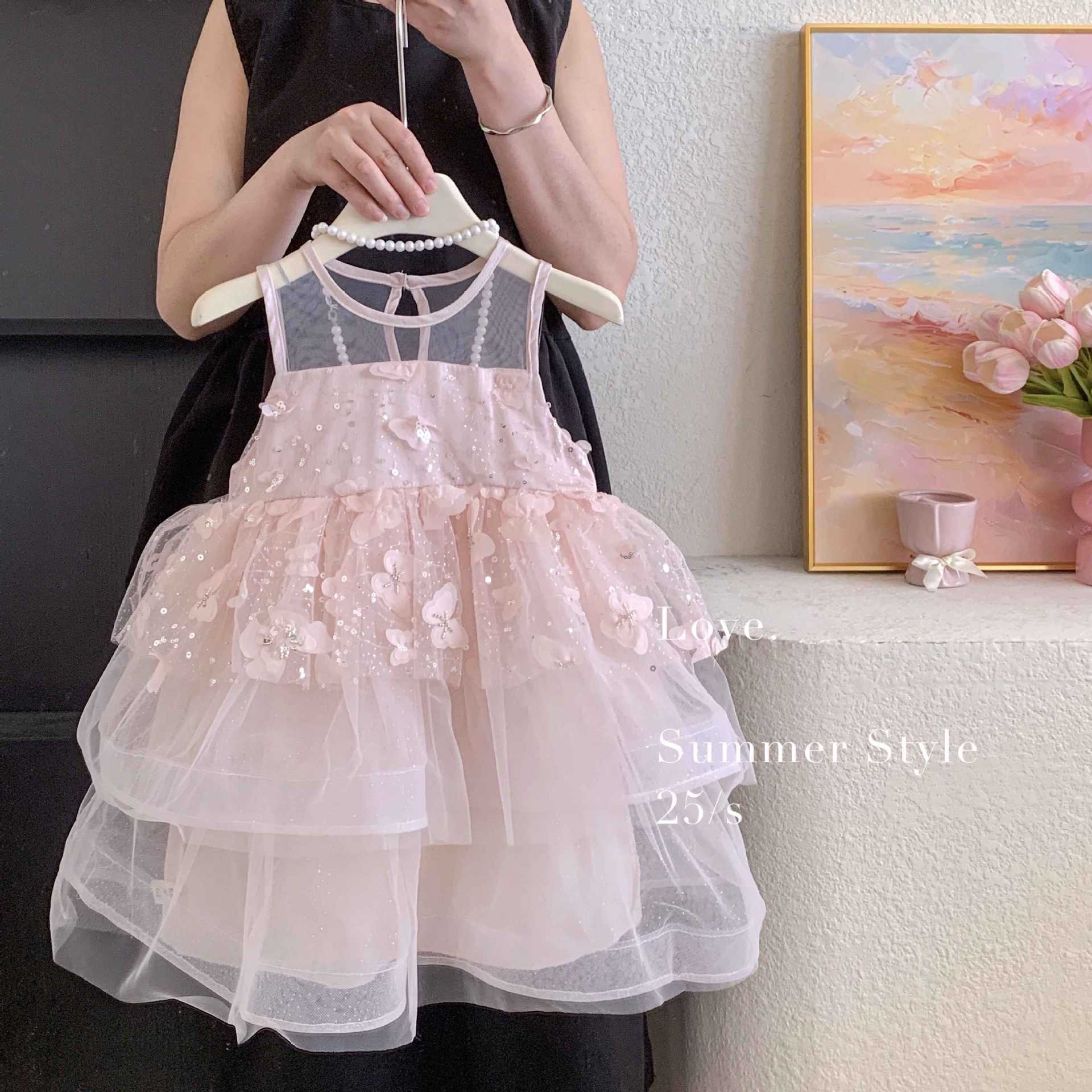 Girls princess dress three-dimensional butterfly mesh vest medium and small children's dress dress super fairy