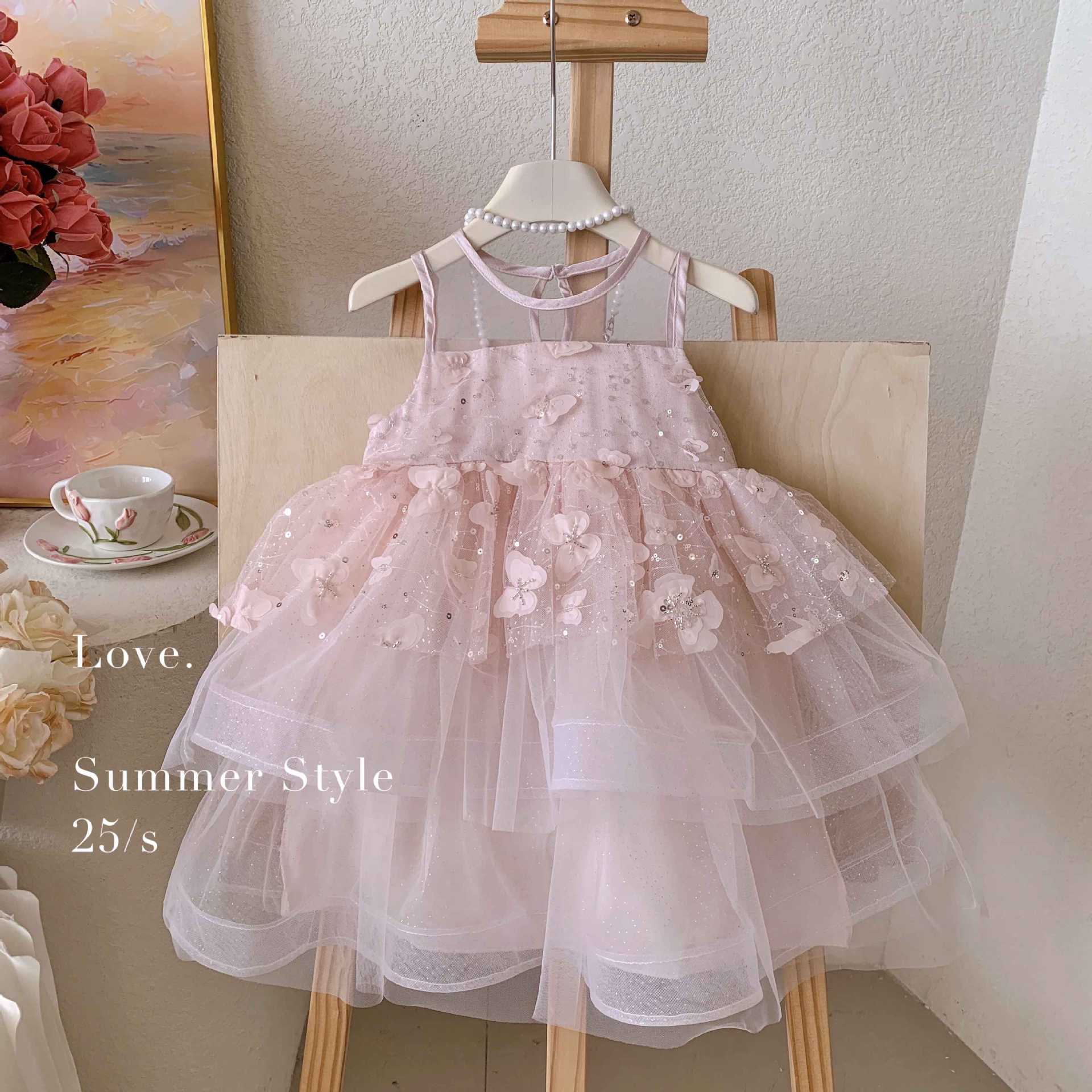 Girls princess dress three-dimensional butterfly mesh vest medium and small children's dress dress super fairy