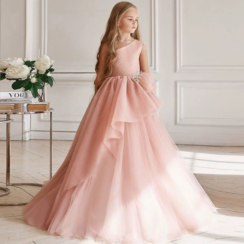 High-end children's dresses, pink princess dresses for girls, model runway, birthday flower girl