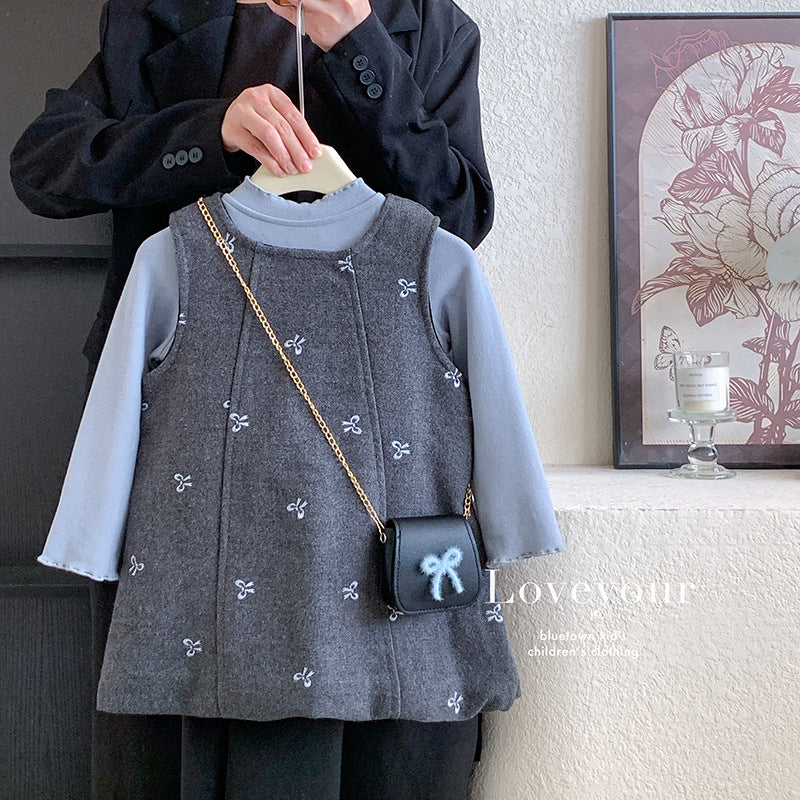 Korean version of girls' winter clothing 2025 girls' sleeveless fleece printed dress, bottom fleece top two-piece set