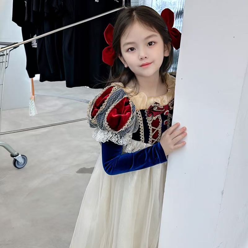 Snow White - Style Velvet & Tulle Dress